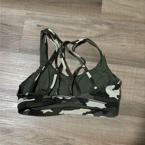 lululemon women’s sports bra green camo size 8